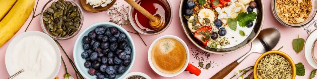 Petit-déjeuner équilibré pour sportif : impact du jeûne matinal sur la performance et conseils nutritionnels 1Defy.
